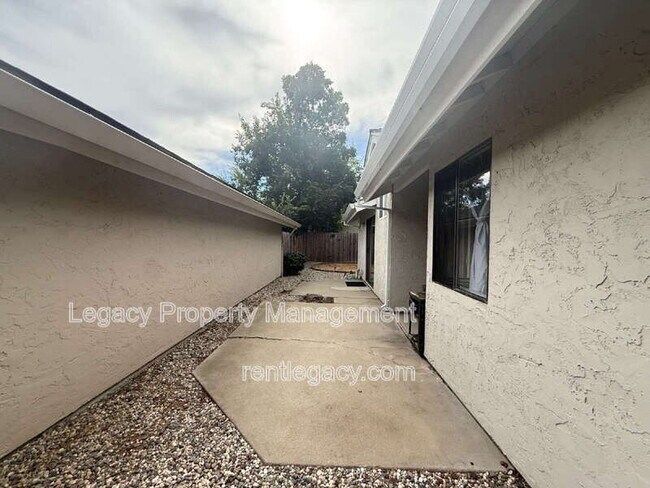 Building Photo - 7059 Sprig Dr