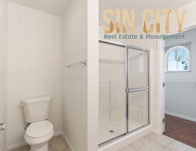 Building Photo - "Charming 3-Bed Oasis with Granite Elegance on Gingerbread Man Ave, Las Vegas!"