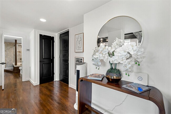 Building Photo - 130 26th St NW