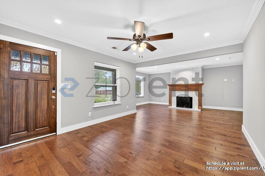 Building Photo - 428 Daniel St