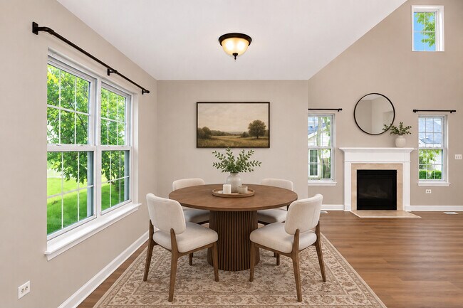 Building Photo - 651 Lancaster Cir