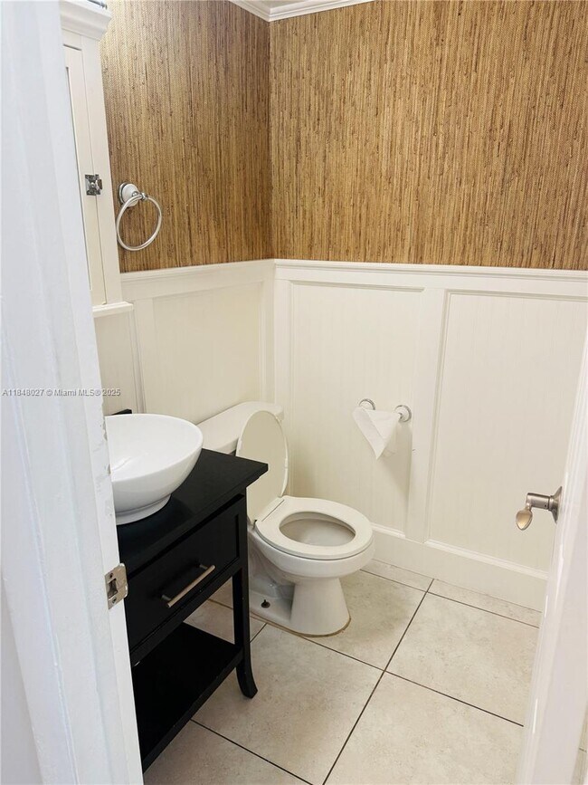 Building Photo - 9530 SW 148th Pl