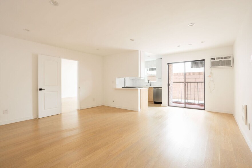 Interior Photo - Larrabee Square Apartments