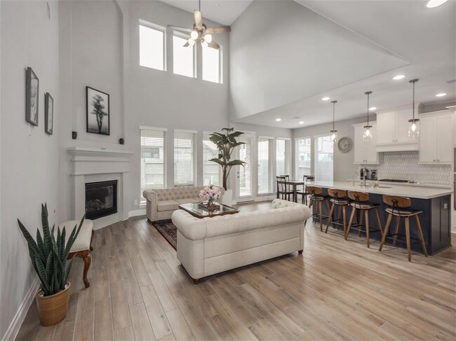 Building Photo - 4108 Emerson Cove Dr