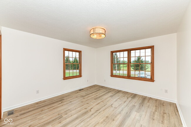 Building Photo - 133 Patriots Landing Dr