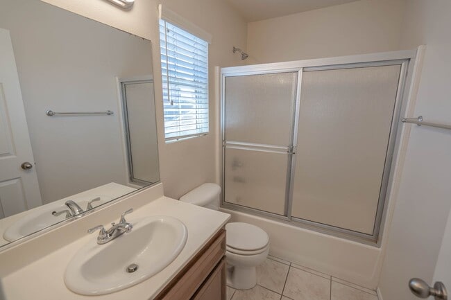 Building Photo - COMING SOON! Charming 3-Bedroom Home in Va...