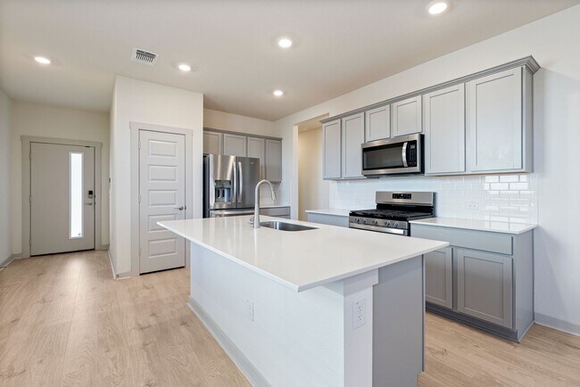 Building Photo - Modern comfort meets Austin flavor, 3-bed gem in Northeast ATX!