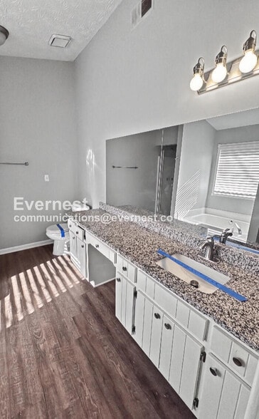 Building Photo - 1069 Estates Ct