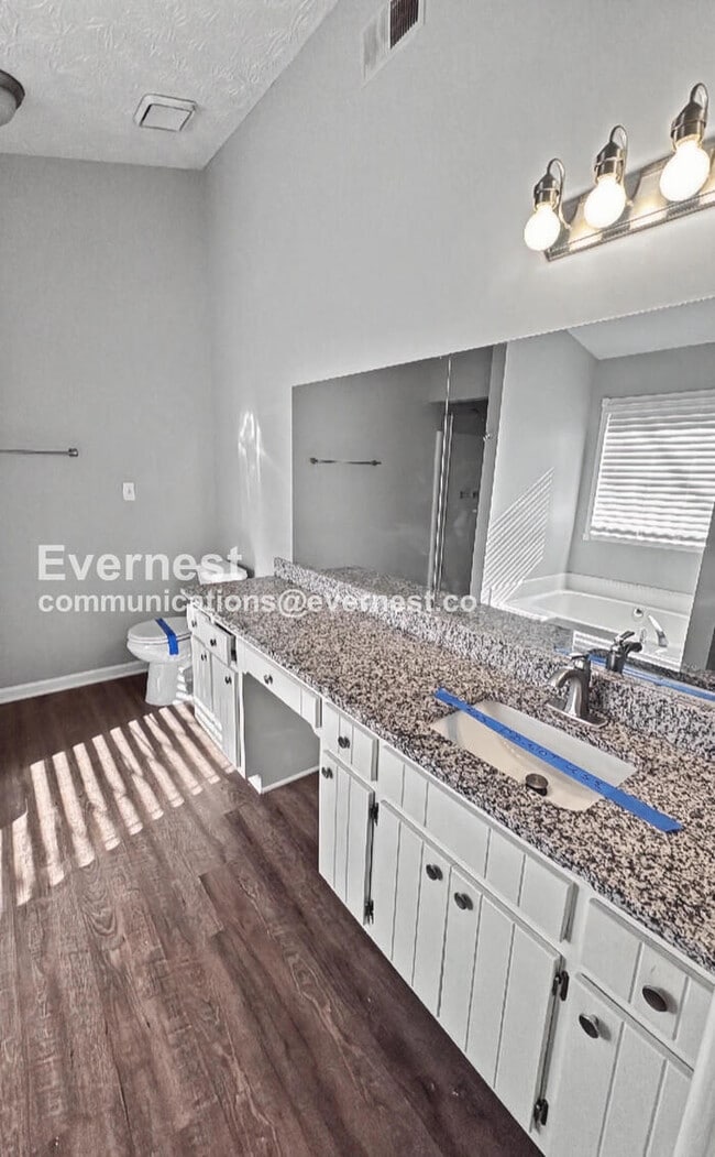 Building Photo - 1069 Estates Ct