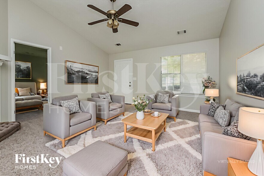 Building Photo - 10366 Candlelight Rd