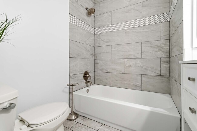 Building Photo - 7447 Hawkins Rd