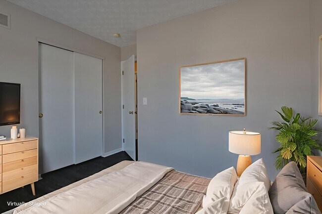 Building Photo - 1843 Canopy Ln