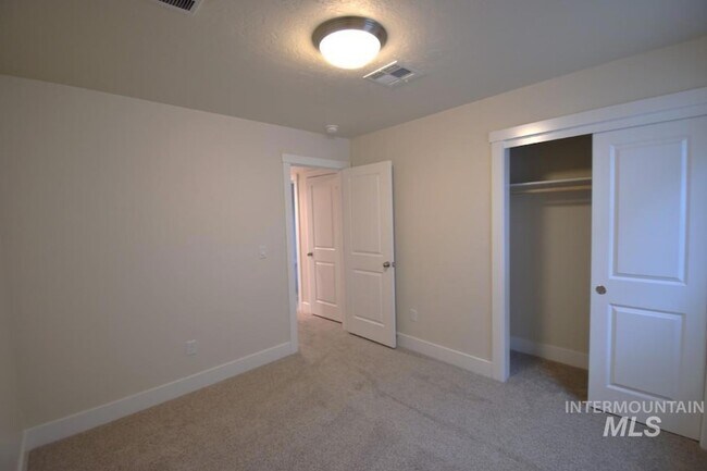 Building Photo - 6278 W Fireline St