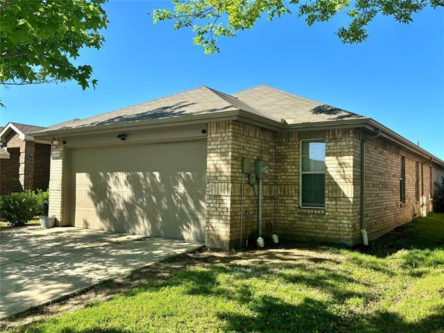 Primary Photo - 1329 Silver Maple Ln