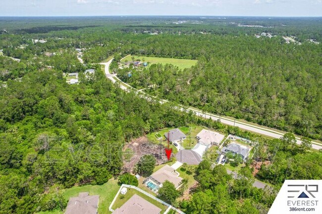 Building Photo - 13 Sleigh Bell Pl