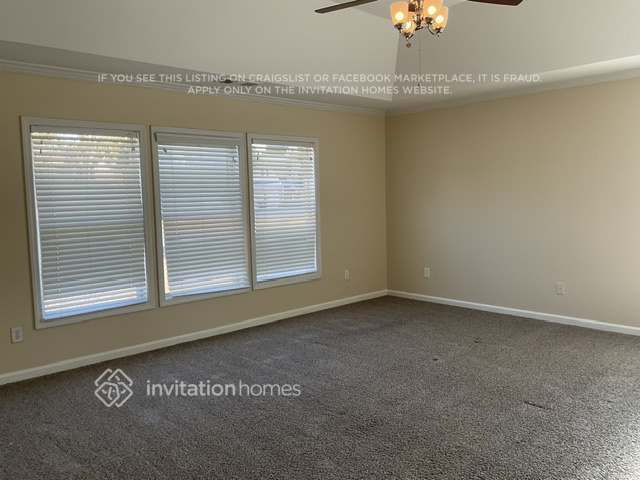 Building Photo - 2735 Wolf Trail