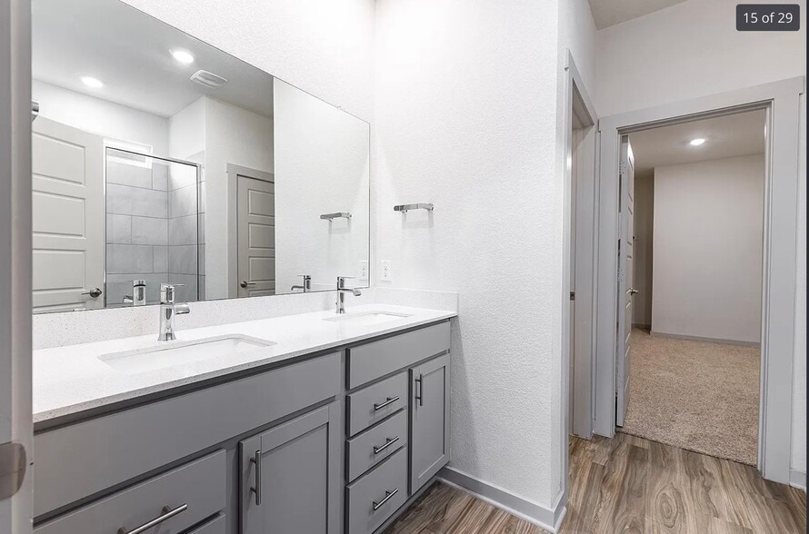 Building Photo - 14004 Lubeck Dr