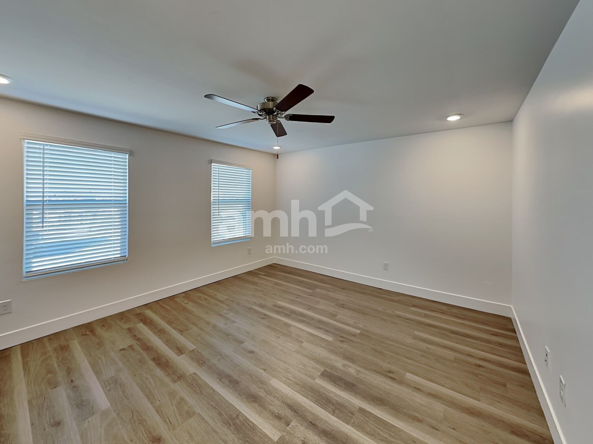 Building Photo - 9551 E Friedel Dr