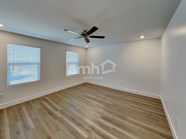 Building Photo - 6461 E Paseo Baranda
