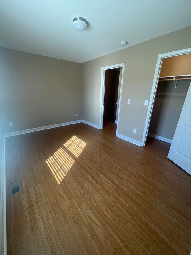Building Photo - 250 Beals Chapel Rd