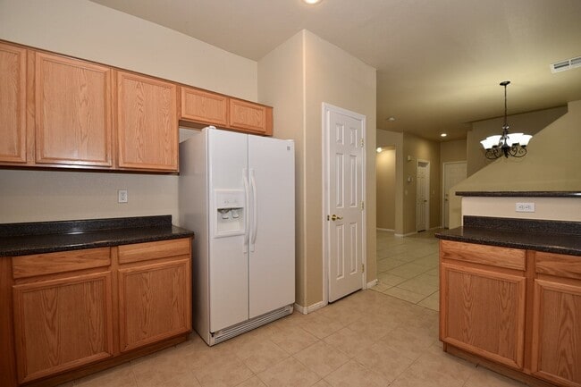 Building Photo - Beautiful Southwest 2-Story Home with Spacious Layout & Covered Patio