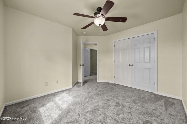 Building Photo - 1004 Summerfield Ct