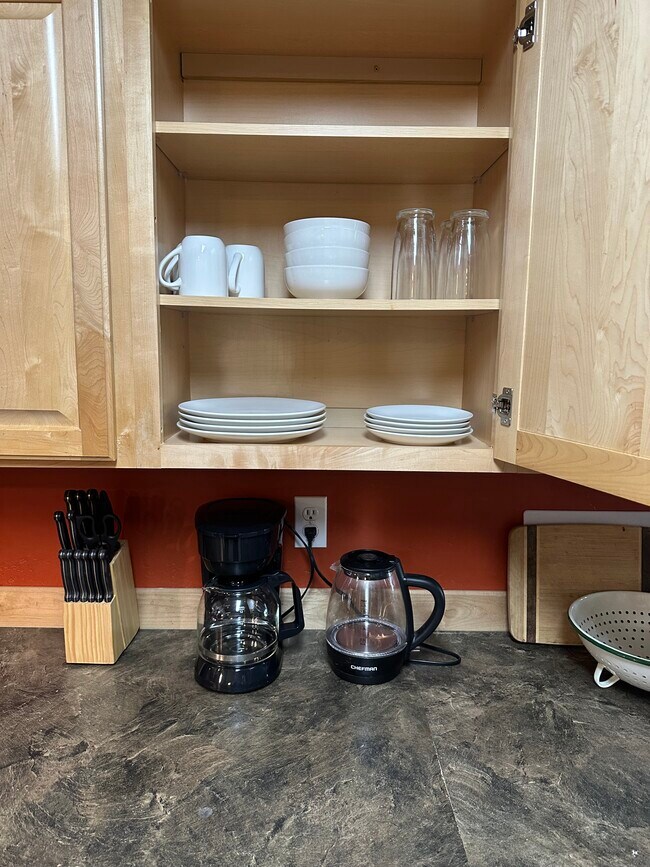 Building Photo - 328 E 15th Ave