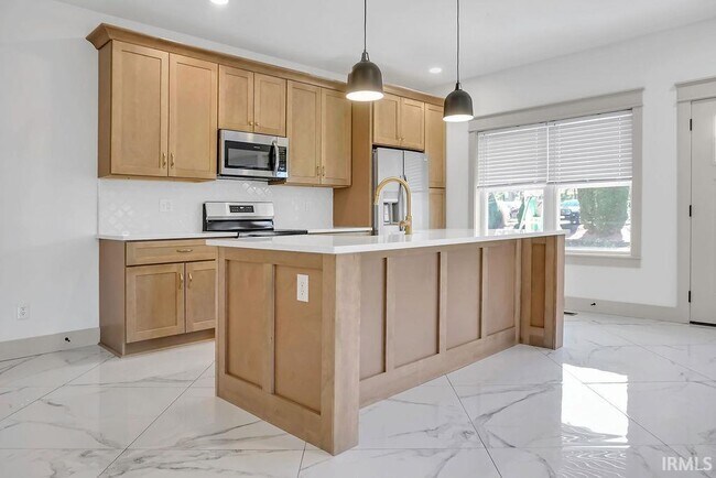 Building Photo - 1104 N Grant St