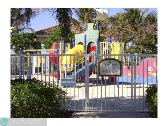 Building Photo - 4944 SW 140th Terrace