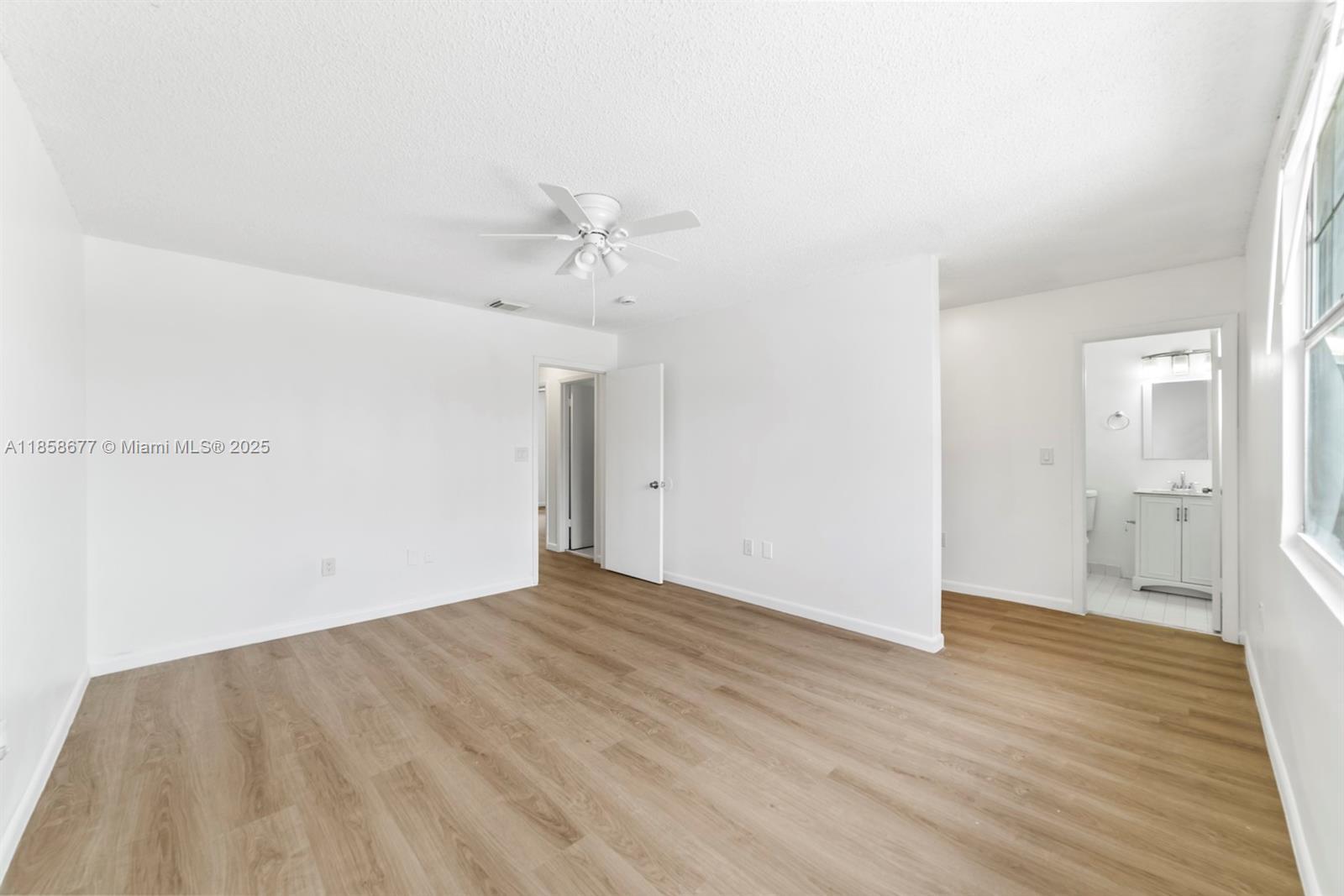 Building Photo - 3358 NW 198th Ter