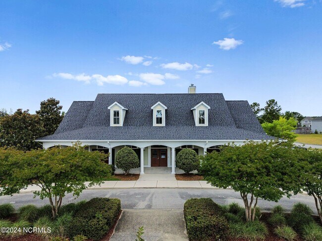 Building Photo - 3121 Lobelia Ln