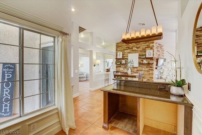 Building Photo - 1812 Stablegate Ave