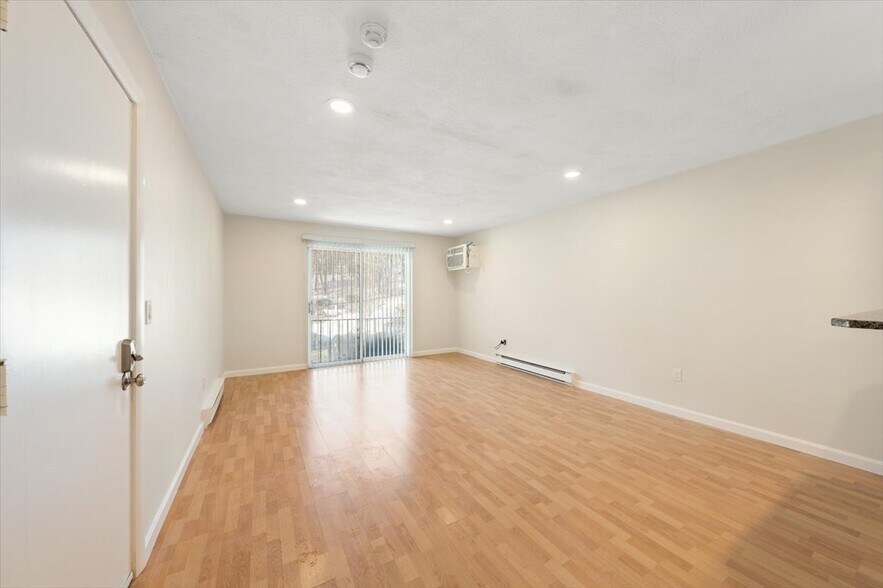 Building Photo - 176 Swanson Rd