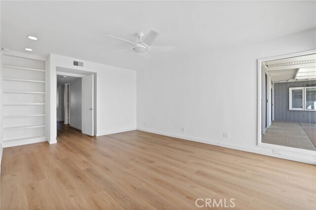 Building Photo - 2501 Blue Water Dr