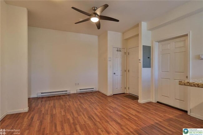 Building Photo - 328 Polk St