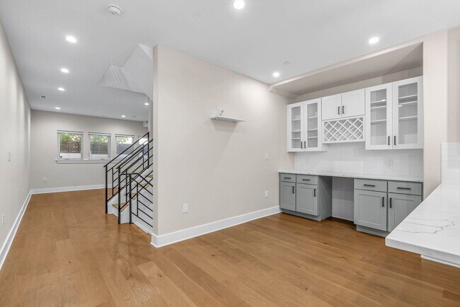 Building Photo - 1224 N 26th St