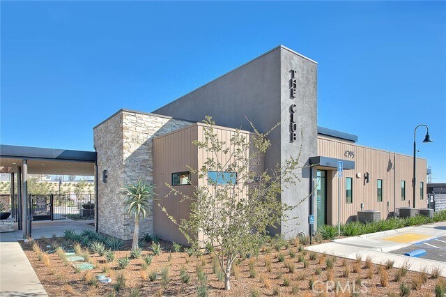 Building Photo - 15842 Butterfly Dr