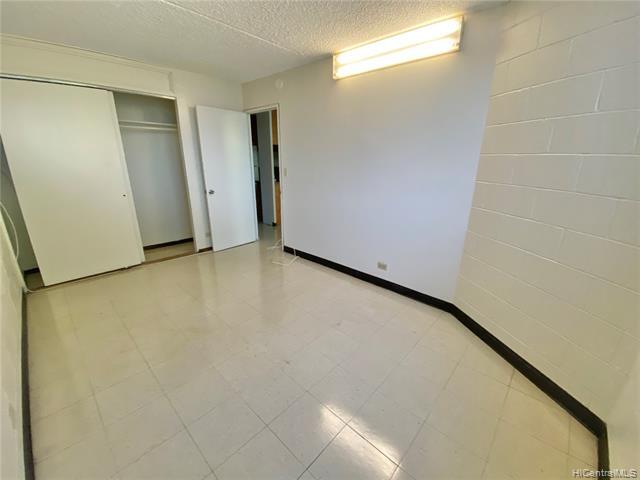 Building Photo - 1228 Lunalilo St