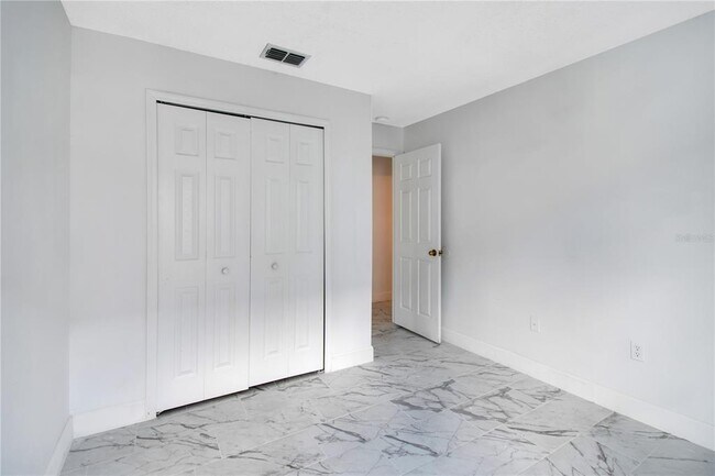 Building Photo - 236 Langham Dr