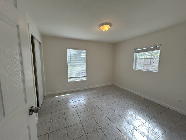 Bedroom # 3 - 10218 Silvercrest St