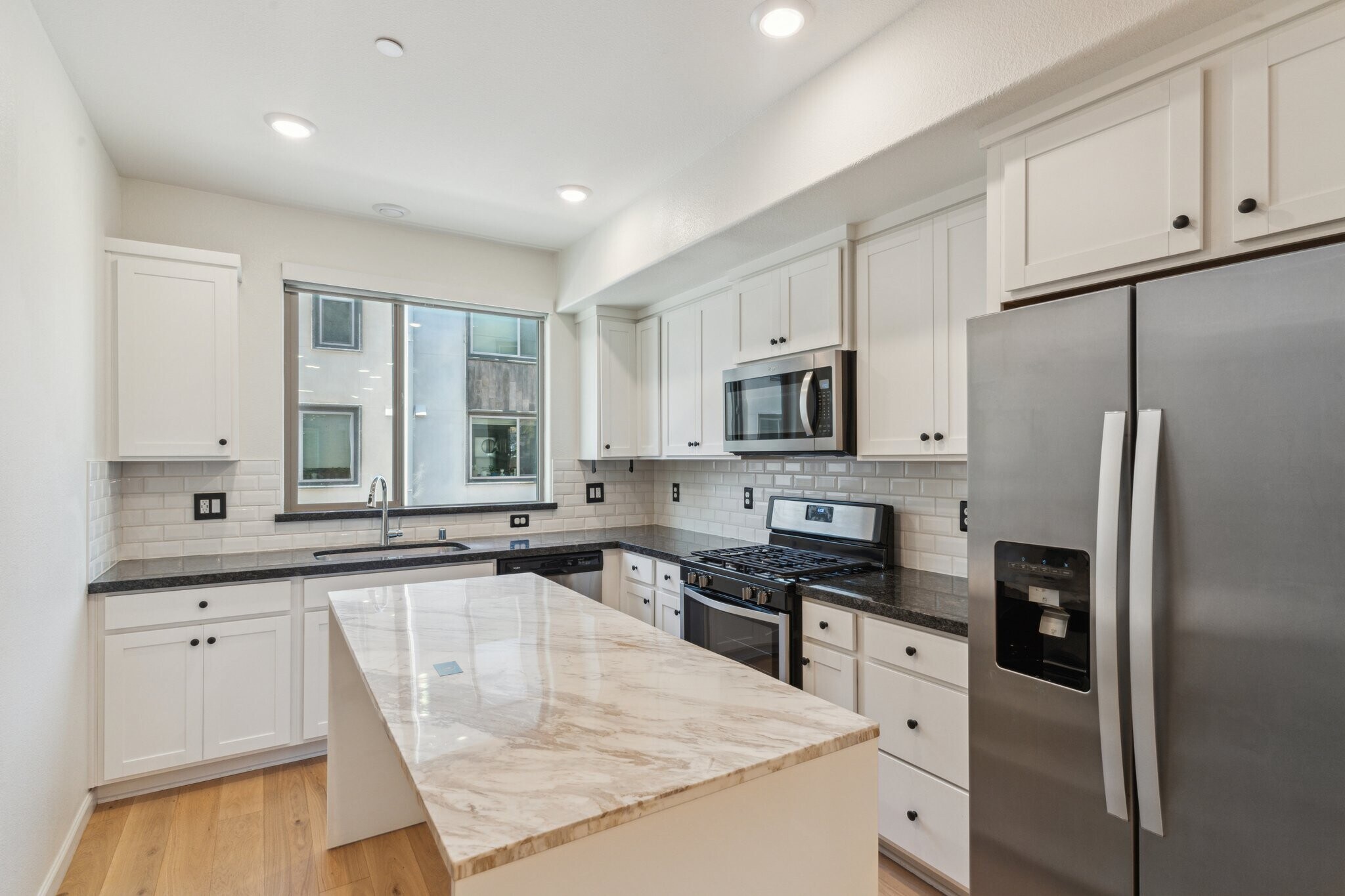 Building Photo - 25250 Villager Ln