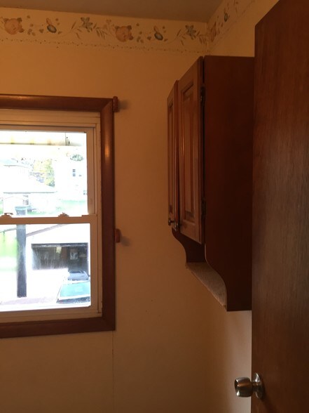 Bedroom - 631 Park Ave