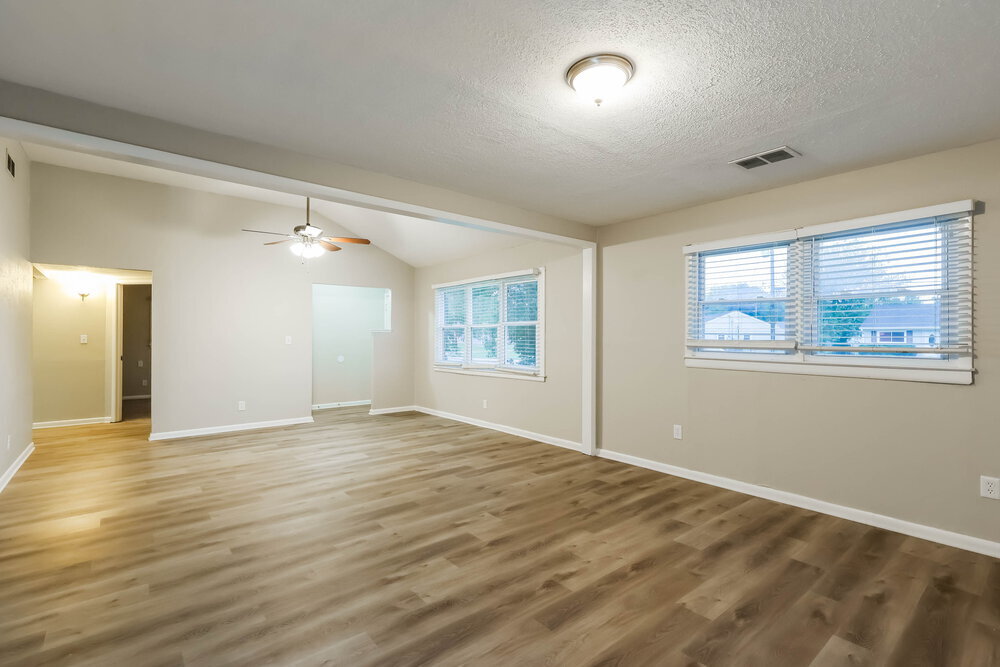 Building Photo - 7303 Dunkirk Ln