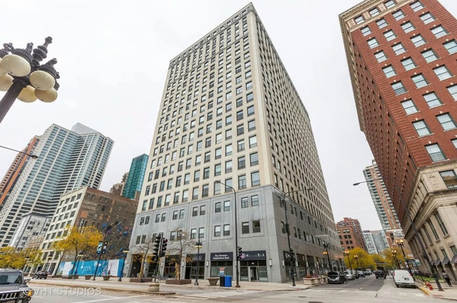 Primary Photo - 910 S Michigan Ave