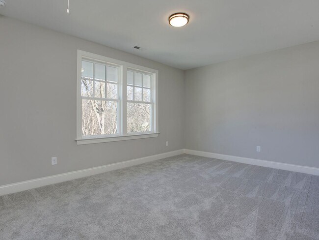 Building Photo - Available Now! Gorgeous 3 bedroom home close to downtown Durham!