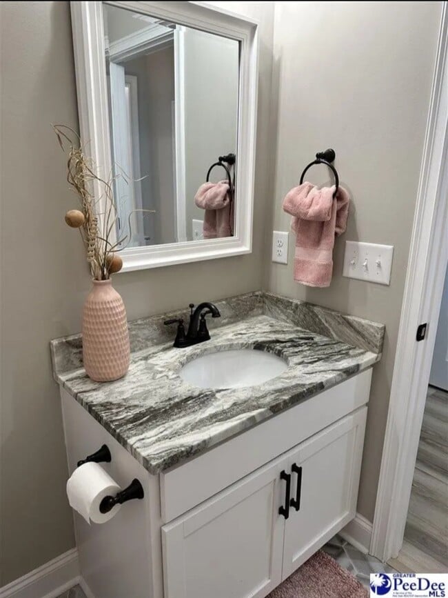 Building Photo - 4008 W Eagle St