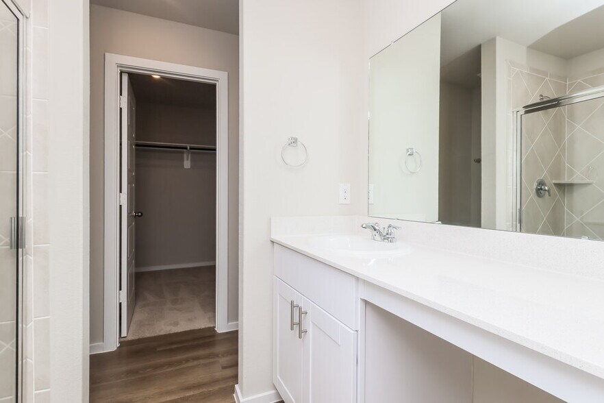 Building Photo - 624 Levine Ct