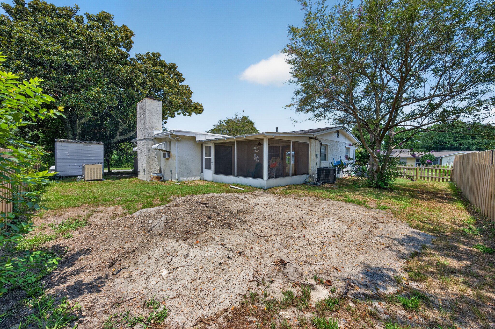 Building Photo - 111 N Lorraine Dr