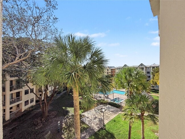 Building Photo - 8120 Geneva Ct