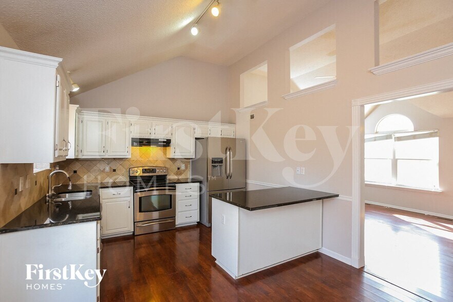 Building Photo - 1158 Blue Bird Ln